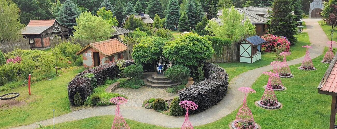 8 Damen - Märchenpark & Duftgarten Salzwedel